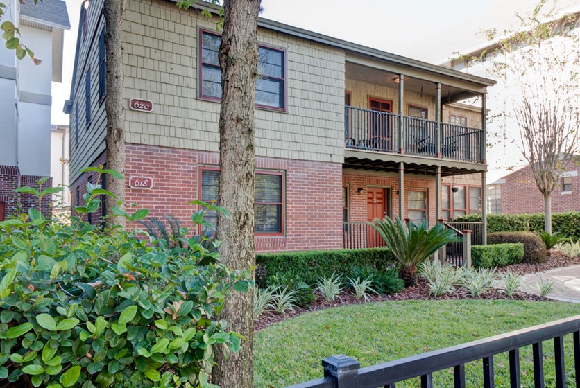 Trimark Properties Apartments Walking Distance to UF Campus Swamp